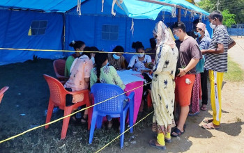 संक्रमण बढ्न थालेसँगै नाकामै कोरोना परीक्षण र खोप